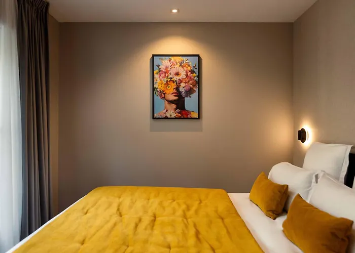 Markus Отель Анже